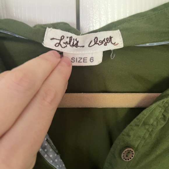 Lili’s closet green shirtdress - Picture 4 of 5